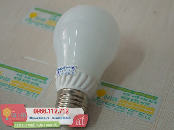Den LED Bulb 5W Thuy Tinh Su(9)