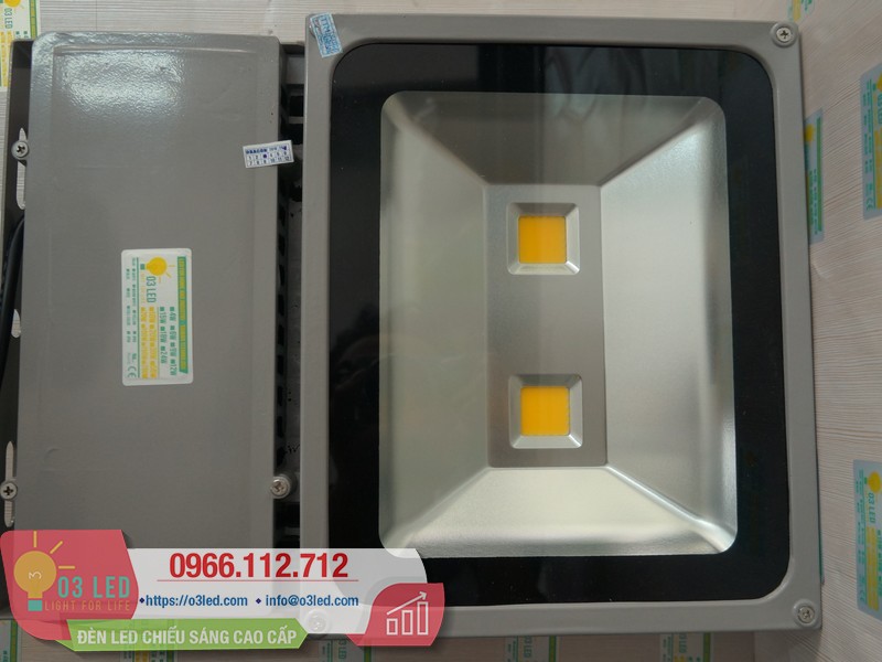 Giá Đèn LED pha 100W và cách lắp đặt