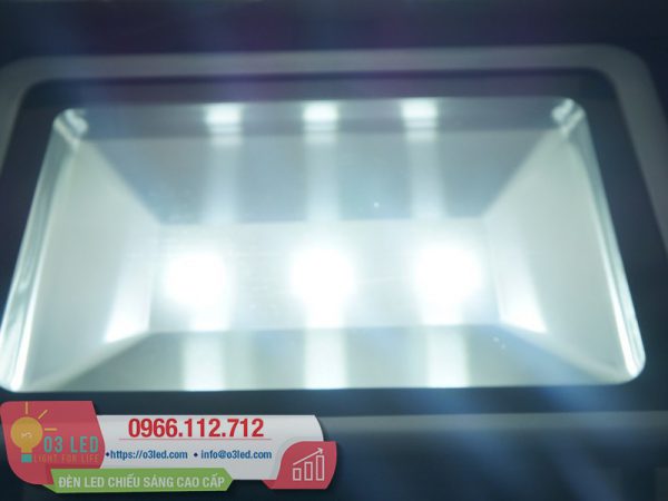 Đèn LED Pha 150W - O3FA150T